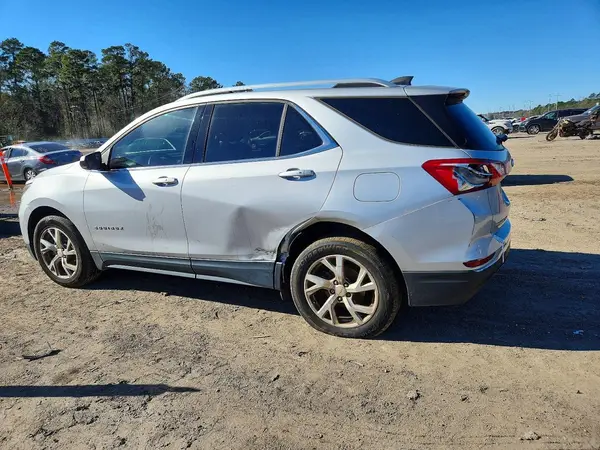 2GNAXVEX3K6260462 2019 CHEVROLET EQUINOX - Image 2