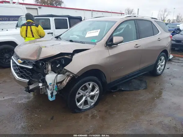 2GNAXVEX4K6188736 2019 CHEVROLET EQUINOX - Image 2
