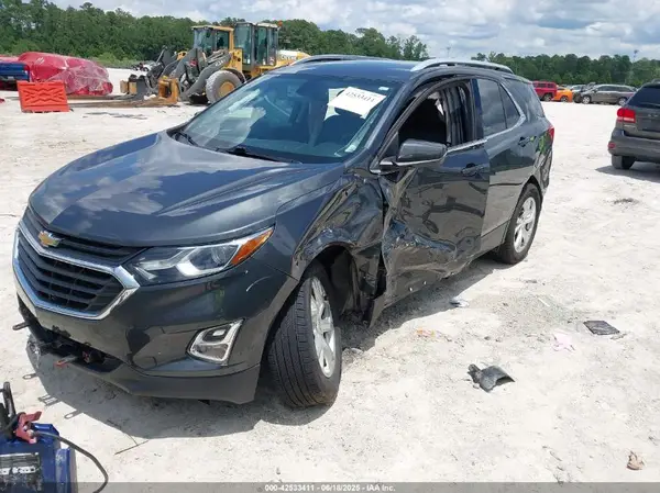 2GNAXVEX5K6226569 2019 CHEVROLET EQUINOX - Image 2