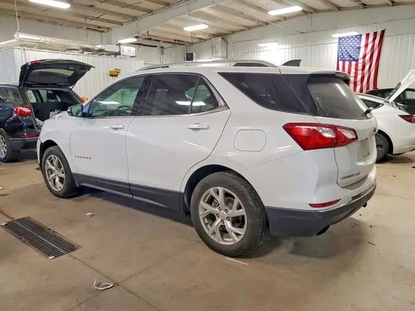 2GNAXVEX6K6215225 2019 CHEVROLET EQUINOX - Image 2