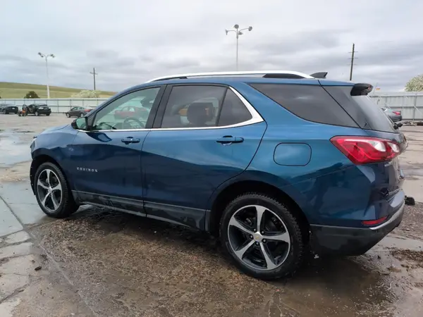 2GNAXVEX6L6153438 2020 CHEVROLET EQUINOX - Image 2