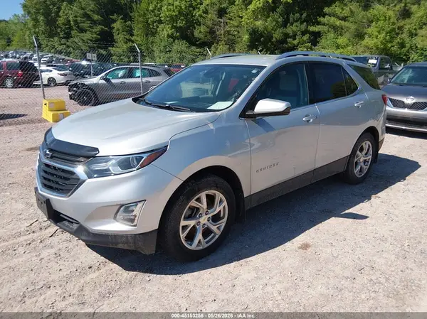 2GNAXVEX6L6207840 2020 CHEVROLET EQUINOX - Image 2