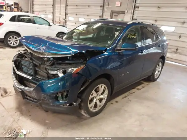 2GNAXVEX9K6200704 2019 CHEVROLET EQUINOX - Image 2