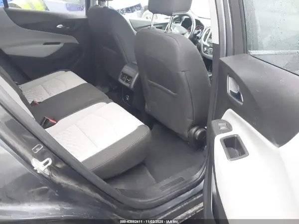 2GNAXVEX9K6276245 2019 CHEVROLET EQUINOX - Image 8