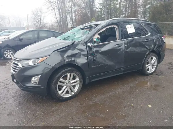 2GNAXWEX9J6147586 2018 CHEVROLET EQUINOX - Image 2