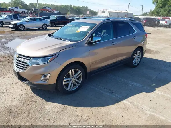 2GNAXWEX9J6196335 2018 CHEVROLET EQUINOX - Image 2