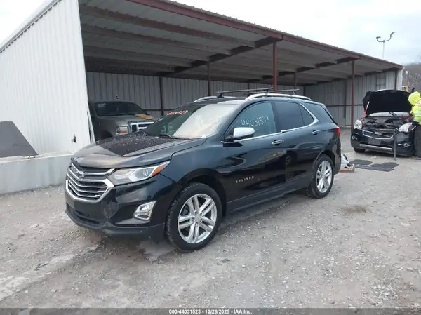 2GNAXWEXXJ6178023 2018 CHEVROLET EQUINOX - Image 2