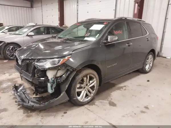 2GNAXWEXXJ6276890 2018 CHEVROLET EQUINOX - Image 2