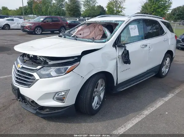 2GNAXWEXXJ6323805 2018 CHEVROLET EQUINOX - Image 2