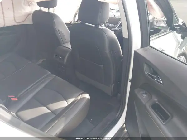 2GNAXWEXXJ6323805 2018 CHEVROLET EQUINOX - Image 8