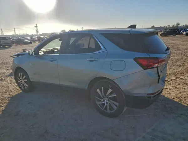 2GNAXXEV1N6139768 2022 CHEVROLET EQUINOX - Image 2