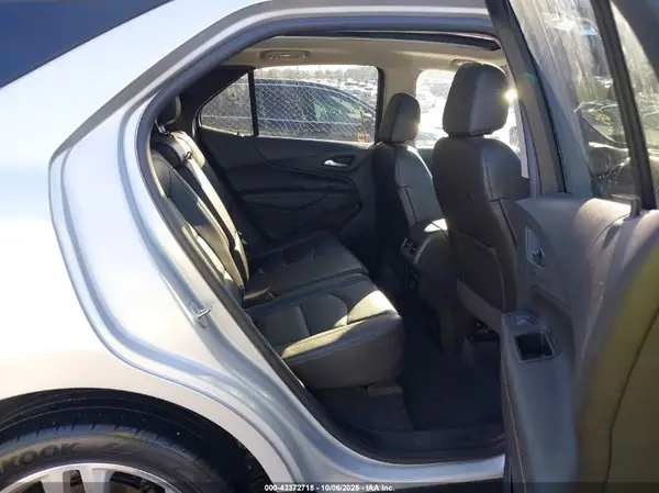 2GNAXXEV3K6104786 2019 CHEVROLET EQUINOX - Image 8