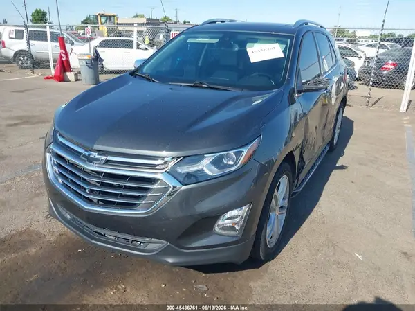 2GNAXYEX0K6105627 2019 CHEVROLET EQUINOX - Image 2
