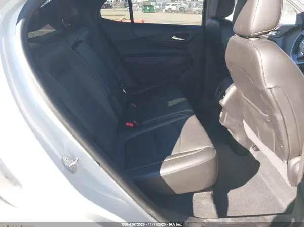2GNAXYEX0K6260033 2019 CHEVROLET EQUINOX - Image 8