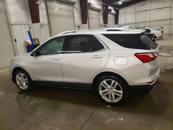 2GNAXYEX3K6283757 2019 CHEVROLET EQUINOX - Image 2