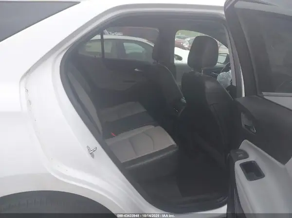 2GNAXYEX6K6146733 2019 CHEVROLET EQUINOX - Image 8