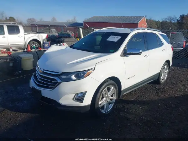 2GNAXYEX7K6167865 2019 CHEVROLET EQUINOX - Image 2
