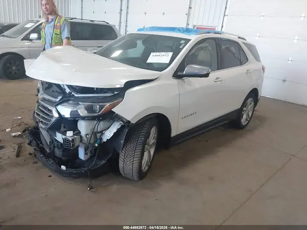 2GNAXYEXXK6300859 2019 CHEVROLET EQUINOX - Image 2