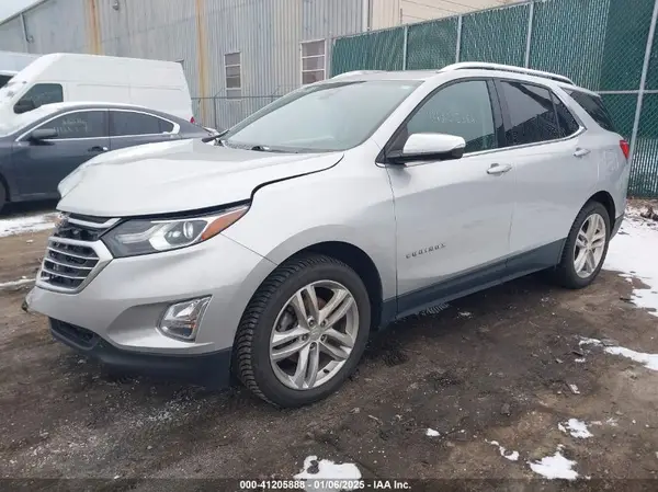 2GNAXYEXXL6239000 2020 CHEVROLET EQUINOX - Image 2
