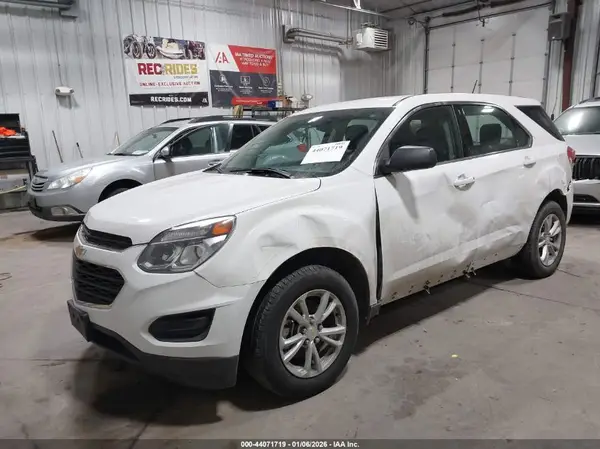 2GNFLEEK3H6168959 2017 CHEVROLET EQUINOX - Image 2