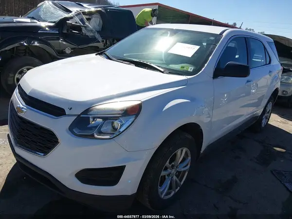 2GNFLEEK4H6158067 2017 CHEVROLET EQUINOX - Image 2