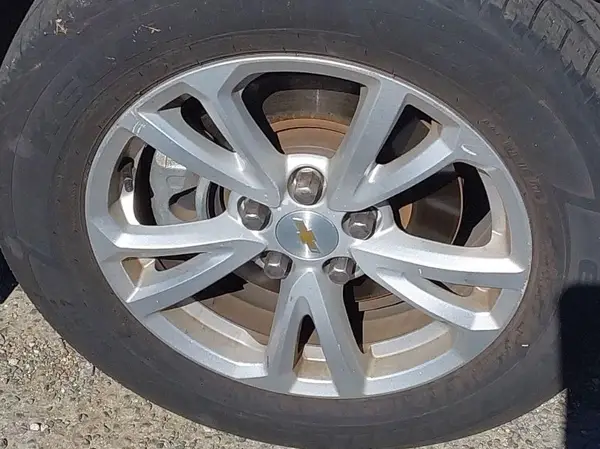 2GNFLEEK5H6256895 2017 CHEVROLET EQUINOX - Image 2