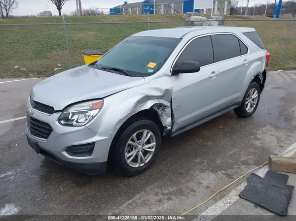 2GNFLEEK6H6271972 2017 CHEVROLET EQUINOX - Image 2