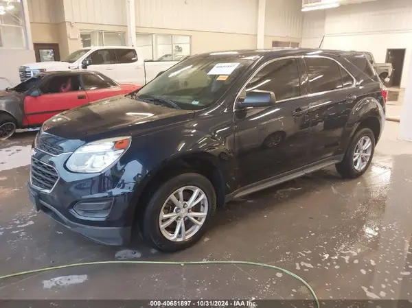 2GNFLEEK8H6300775 2017 CHEVROLET EQUINOX - Image 2