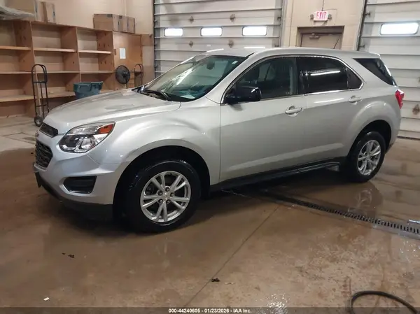 2GNFLEEK9H6301031 2017 CHEVROLET EQUINOX - Image 2