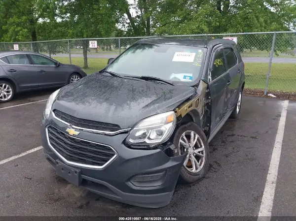2GNFLEEKXH6180686 2017 CHEVROLET EQUINOX - Image 2