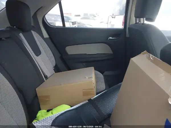 2GNFLFE33G6203402 2016 CHEVROLET EQUINOX - Image 8