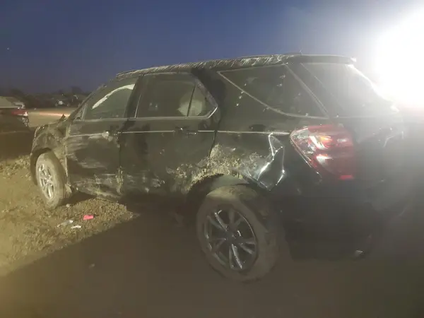 2GNFLFE33H6145311 2017 CHEVROLET EQUINOX - Image 2