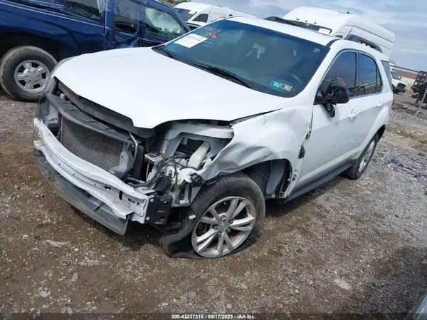 2GNFLFE34H6161128 2017 CHEVROLET EQUINOX - Image 2
