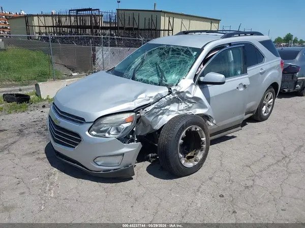 2GNFLFE36H6116126 2017 CHEVROLET EQUINOX - Image 2