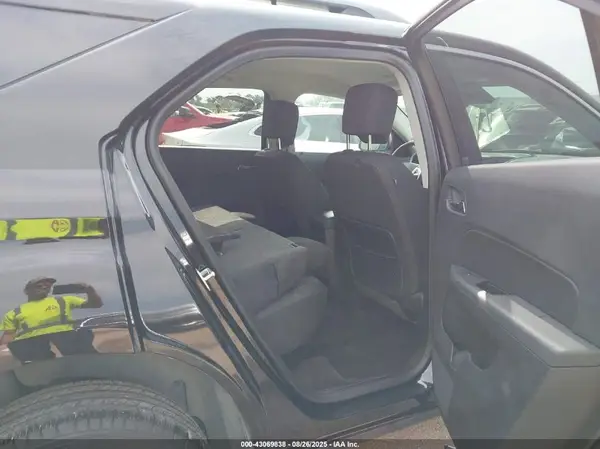2GNFLFE3XH6253117 2017 CHEVROLET EQUINOX - Image 8
