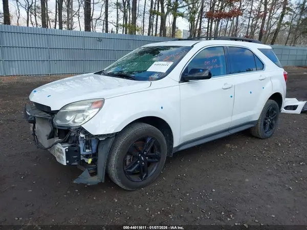 2GNFLFEK0H6124990 2017 CHEVROLET EQUINOX - Image 2