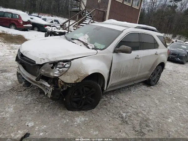 2GNFLFEK1H6128207 2017 CHEVROLET EQUINOX - Image 2