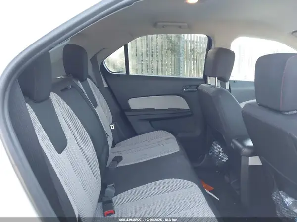 2GNFLFEK1H6323403 2017 CHEVROLET EQUINOX - Image 8