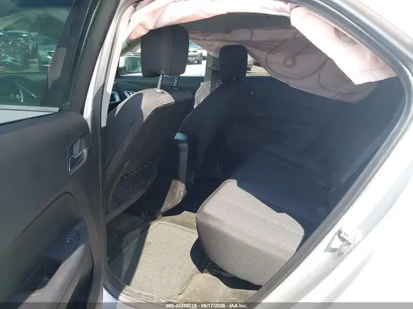 2GNFLFEK2H6185242 2017 CHEVROLET EQUINOX - Image 8