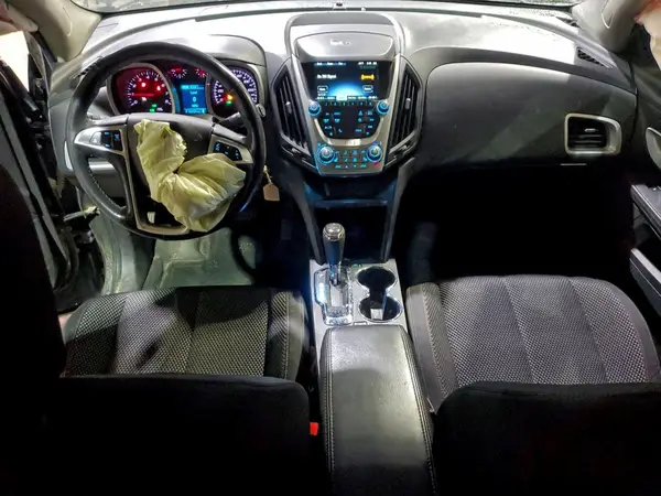 2GNFLFEK3H6285611 2017 CHEVROLET EQUINOX - Image 8