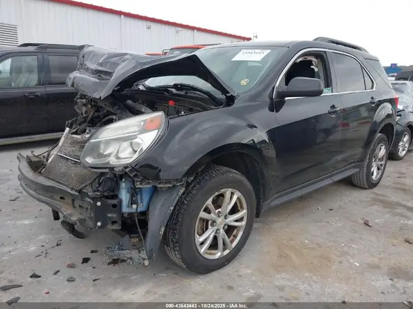 2GNFLFEK5H6303316 2017 CHEVROLET EQUINOX - Image 2