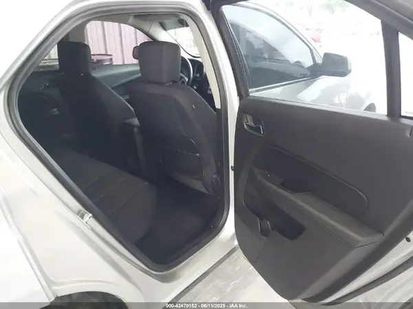 2GNFLFEK5H6304546 2017 CHEVROLET EQUINOX - Image 8