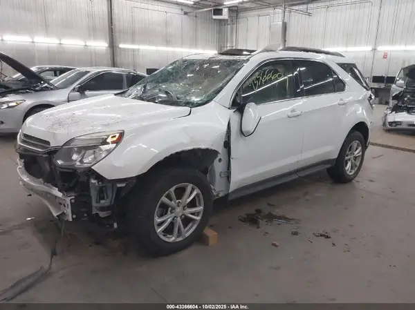 2GNFLFEK6H6214824 2017 CHEVROLET EQUINOX - Image 2