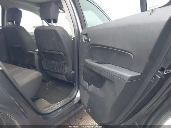 2GNFLFEK6H6264557 2017 CHEVROLET EQUINOX - Image 8