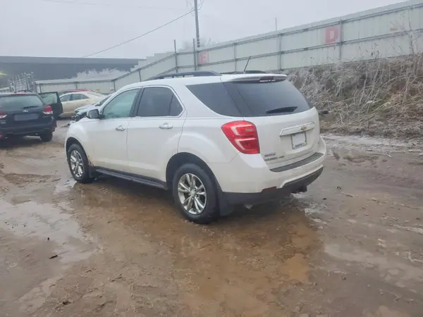 2GNFLFEK7H6184362 2017 CHEVROLET EQUINOX - Image 2