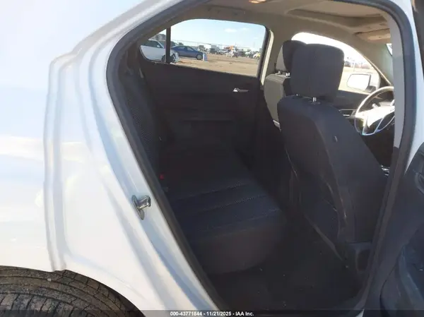 2GNFLFEK7H6296563 2017 CHEVROLET EQUINOX - Image 8