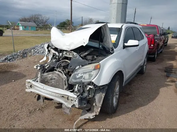 2GNFLFEK8H6190879 2017 CHEVROLET EQUINOX - Image 2