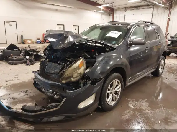 2GNFLFEK9H6263824 2017 CHEVROLET EQUINOX - Image 2