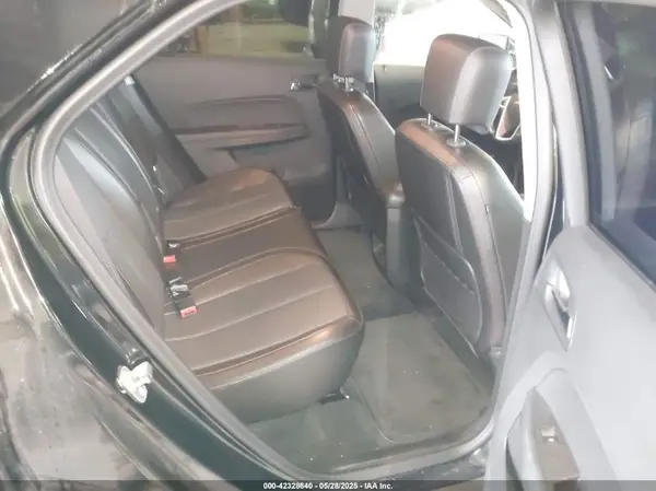 2GNFLGE38H6102833 2017 CHEVROLET EQUINOX - Image 8
