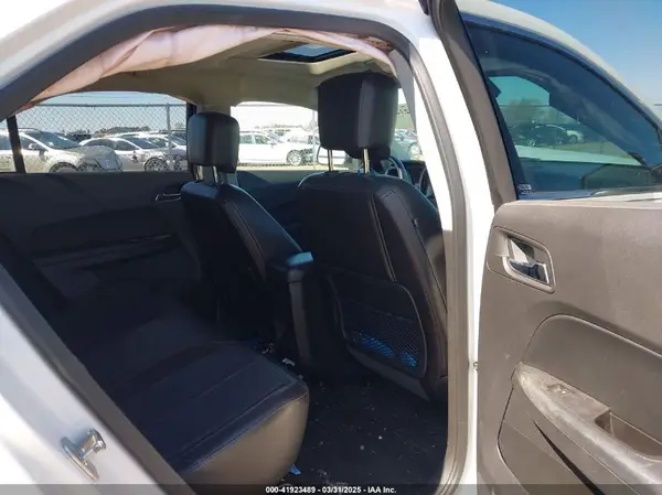 2GNFLGE3XH6252961 2017 CHEVROLET EQUINOX - Image 8